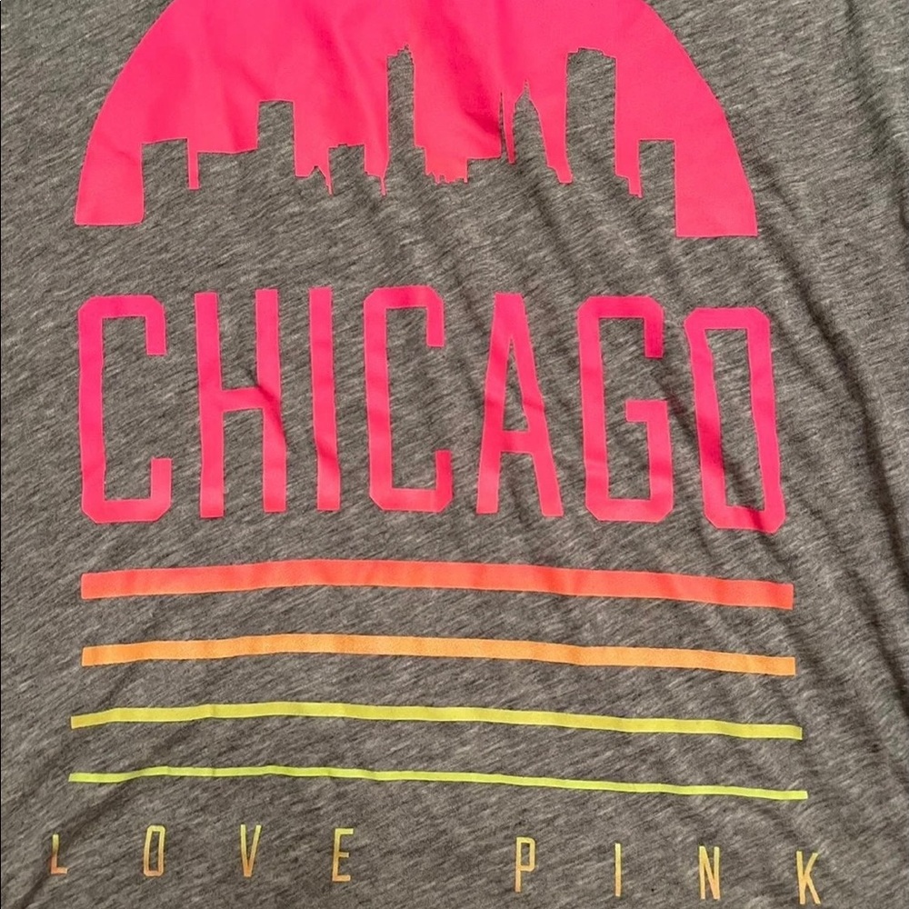 VS Pink Chicago T-shirt